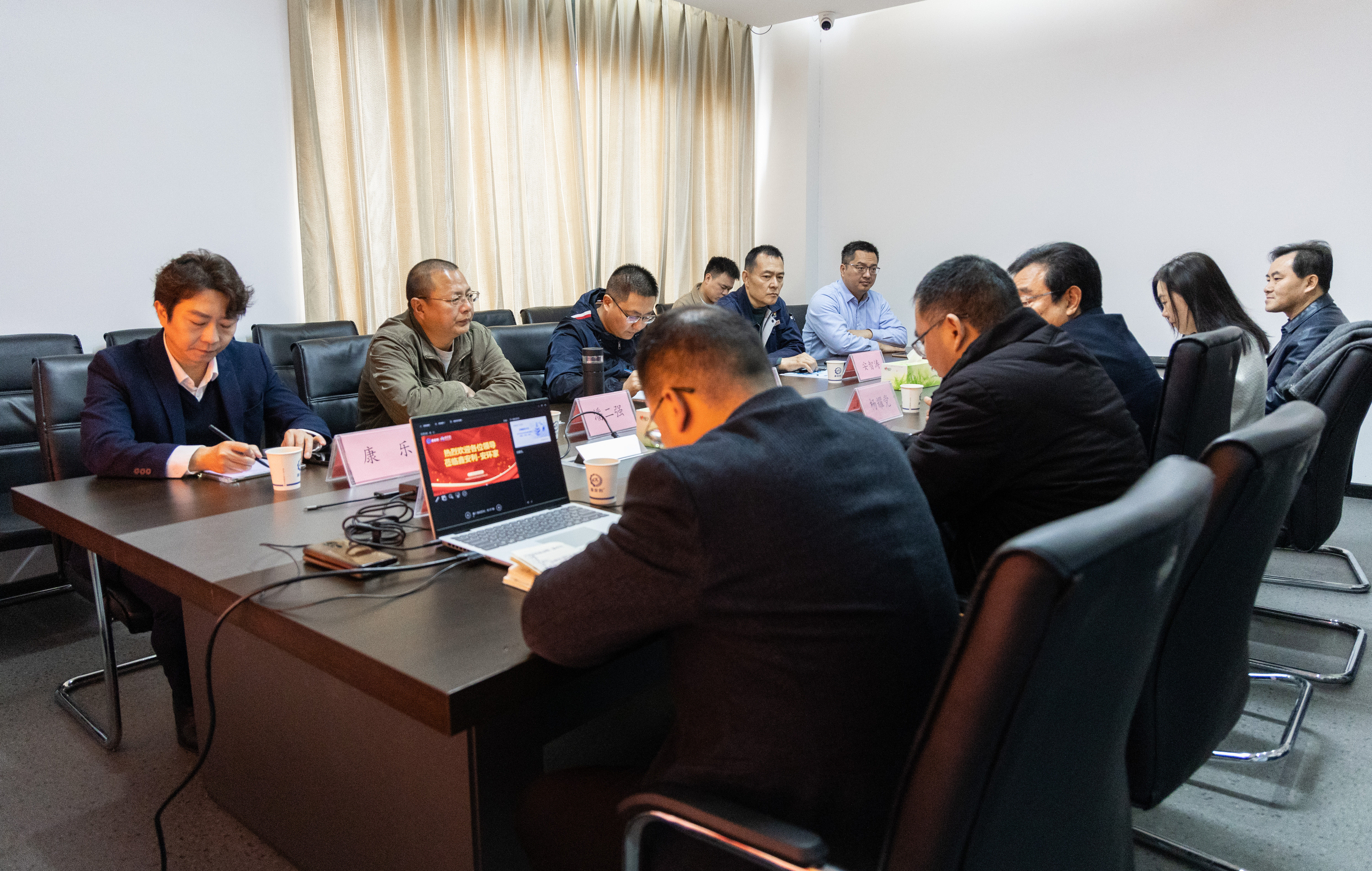 安鑫服務(wù)無憂企業(yè)客戶業(yè)務(wù)座談會成功舉辦，共探安全風(fēng)險管理新路徑